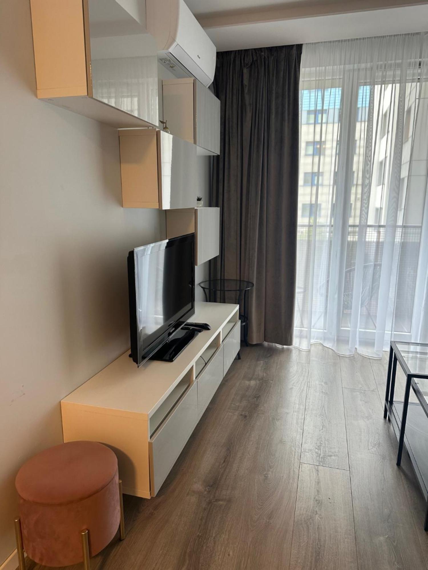 Modern Apartment Near To The Chopin'S Airport Cybernetyki 2A Varsovia Exterior foto